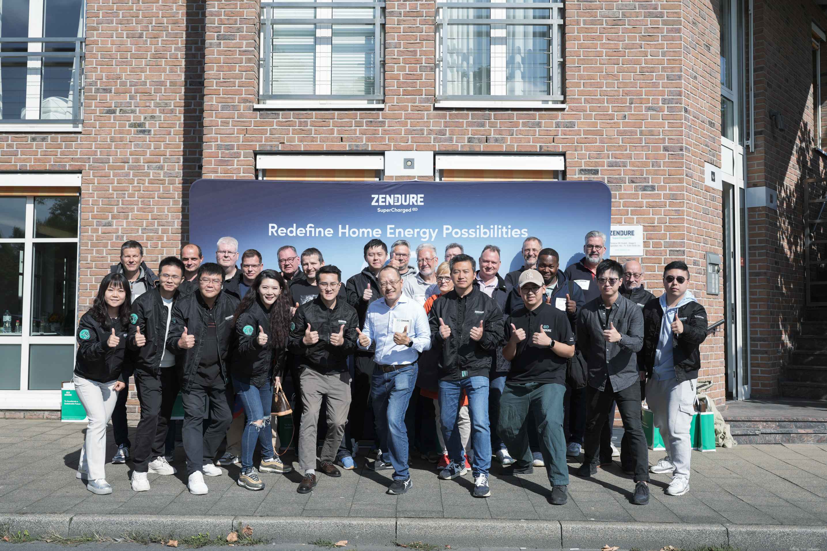 Zendure Thuisbatterij met Stekker | Slimme energie voor elk huis
– Zendure Netherlands